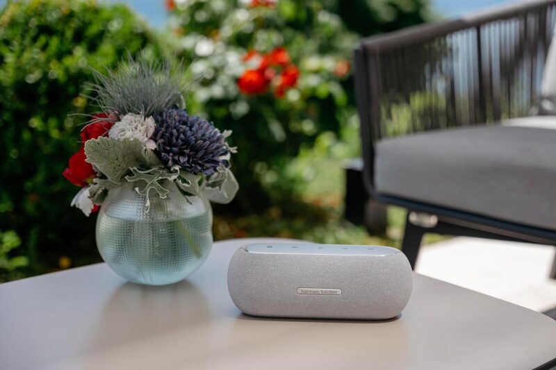 HARMAN KARDON LUNA ELEGANT PORTABLE BLUETOOTH SPEAKER WITH 12 HOURS OF PLAYTIME, Grey - Image 7